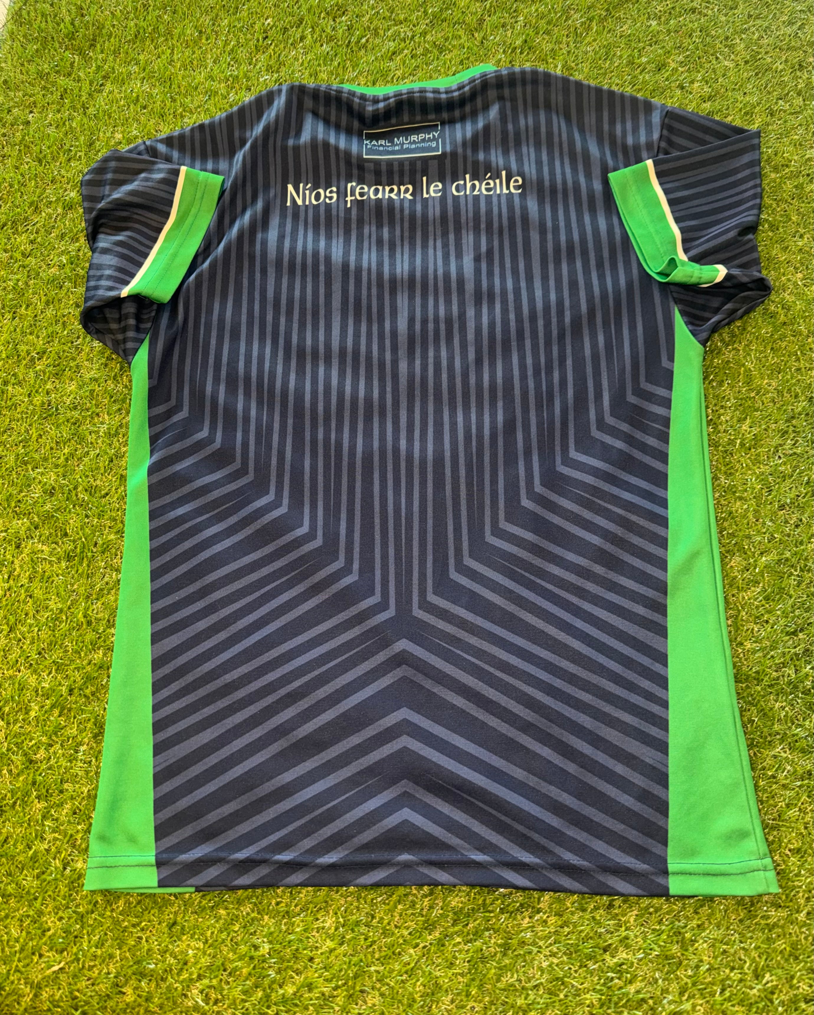 Newry Shamrocks GAA Jersey - Small Tight Fit - O’Neills