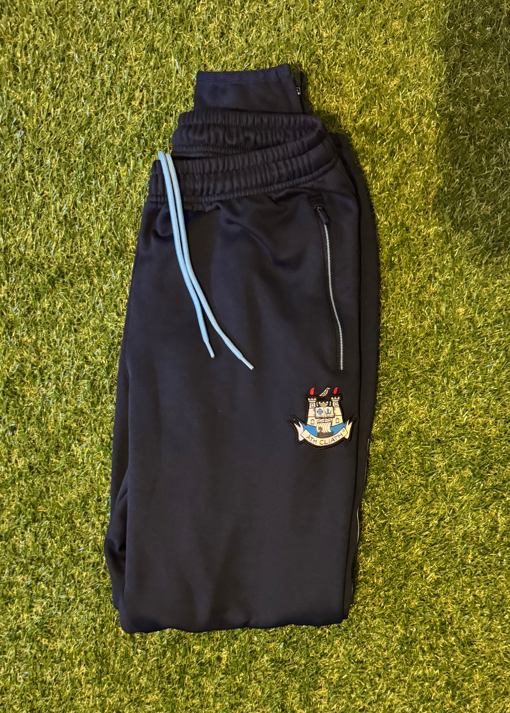 Size Large Dublin GAA Tracksuit - O’Neills