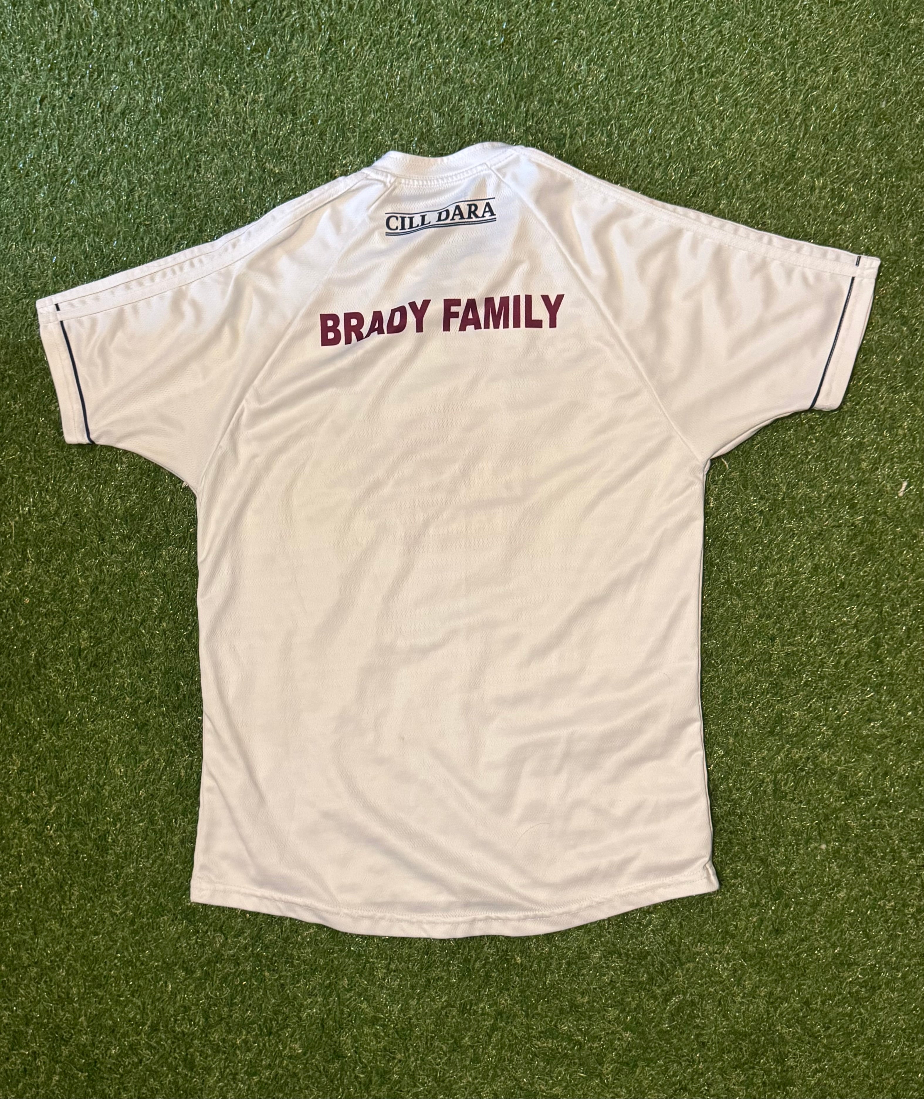 Kildare GAA Jersey - O’Neills Size Large Tight Fit