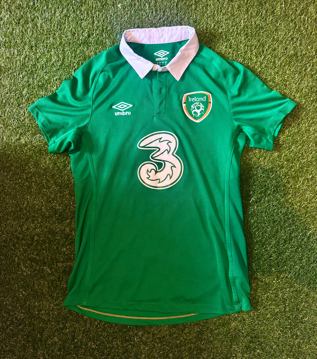 Ireland 2014 Football Jersey / Shirt | Size M - Umbro