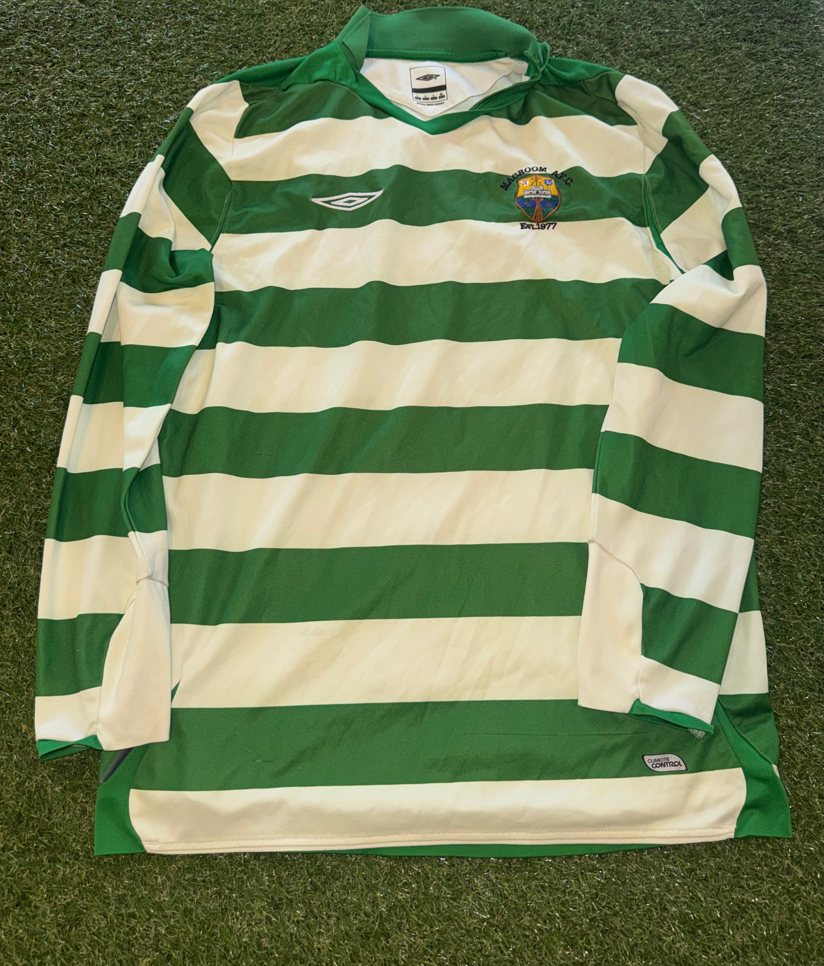 No.10 Macroom FC Football Jersey - Umbro - Size L