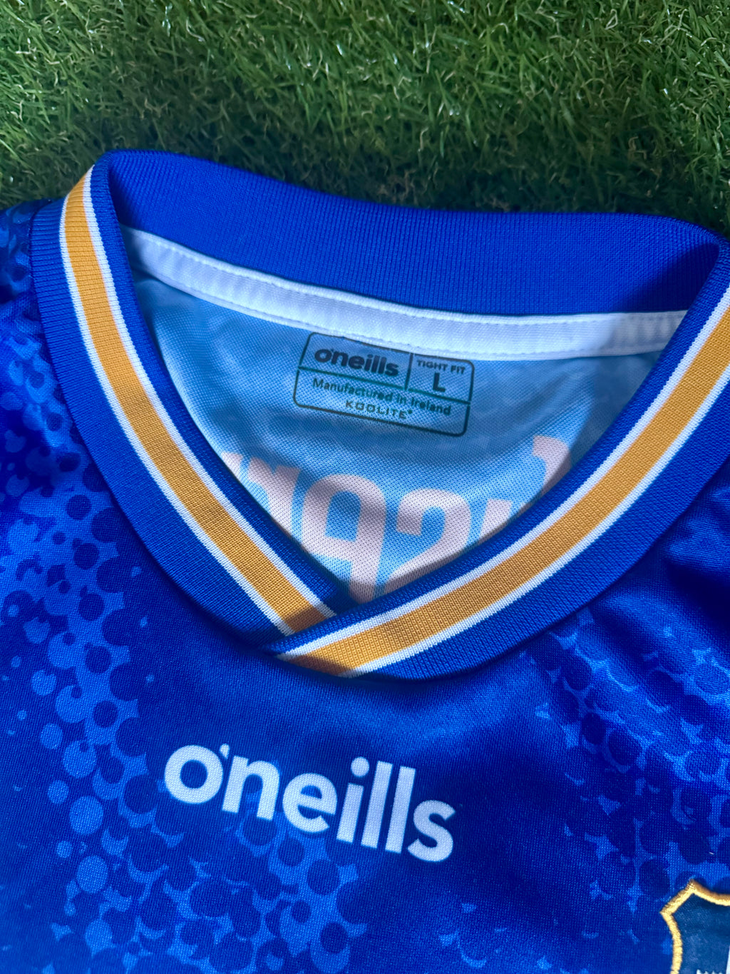 Tipperary GAA Jersey - O’Neills - Large Tight Fit