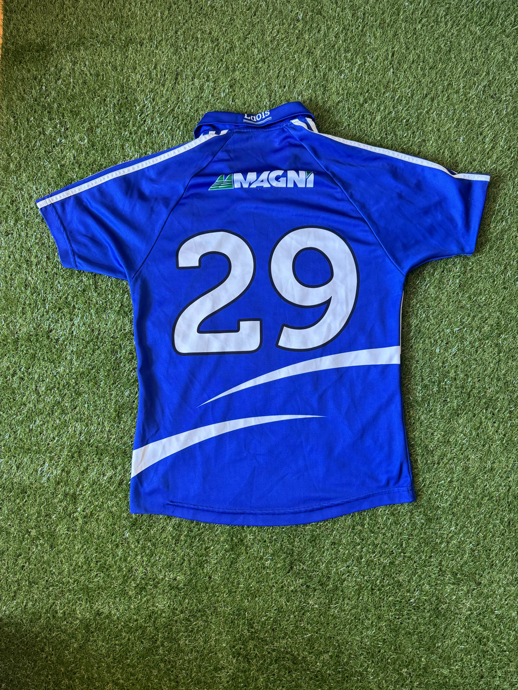 Laois GAA Jersey | Medium Tight Fit - O’Neills