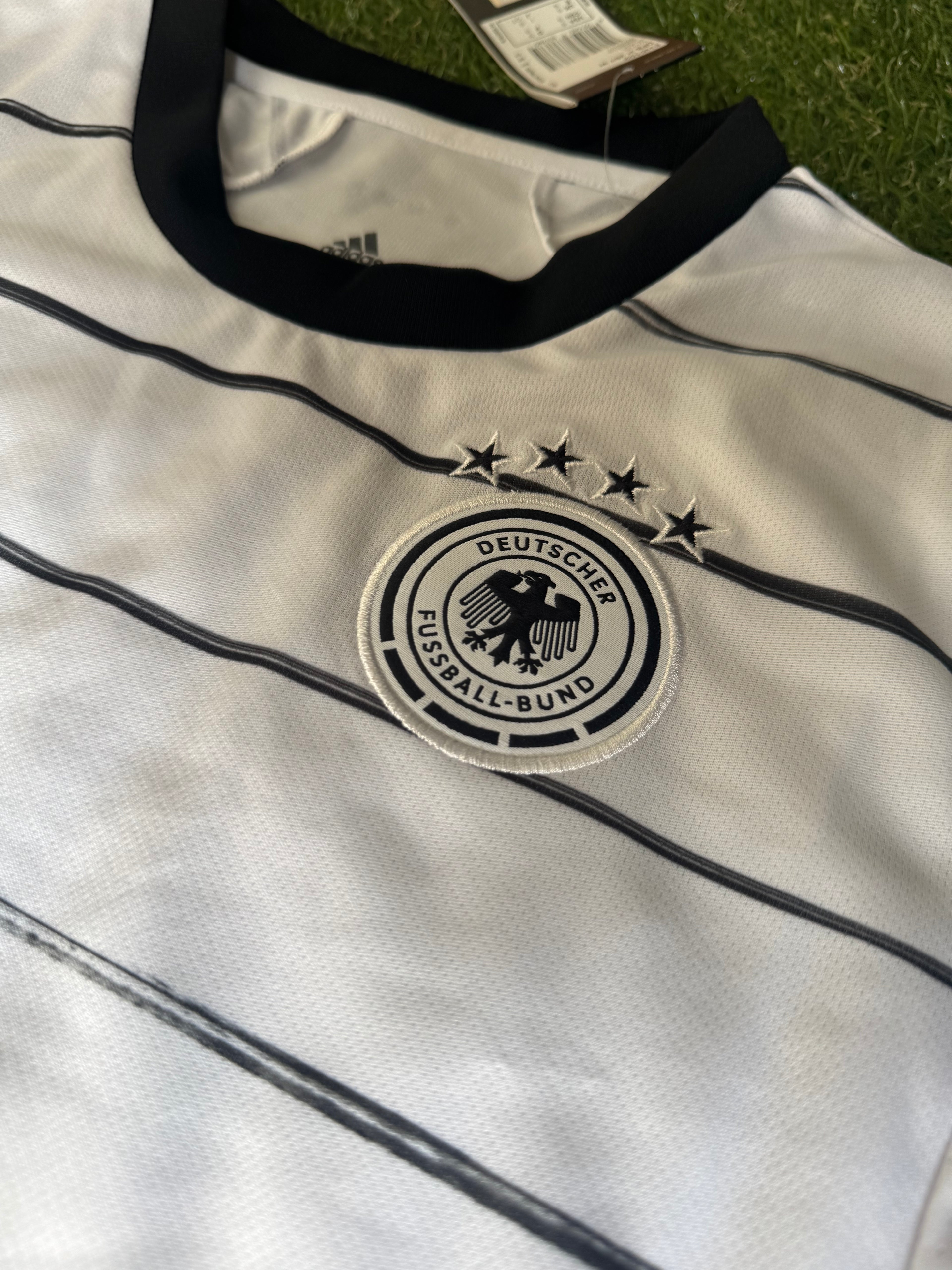 Adult Women Fit Size Small (8-10) Germany Adidas Football Jersey