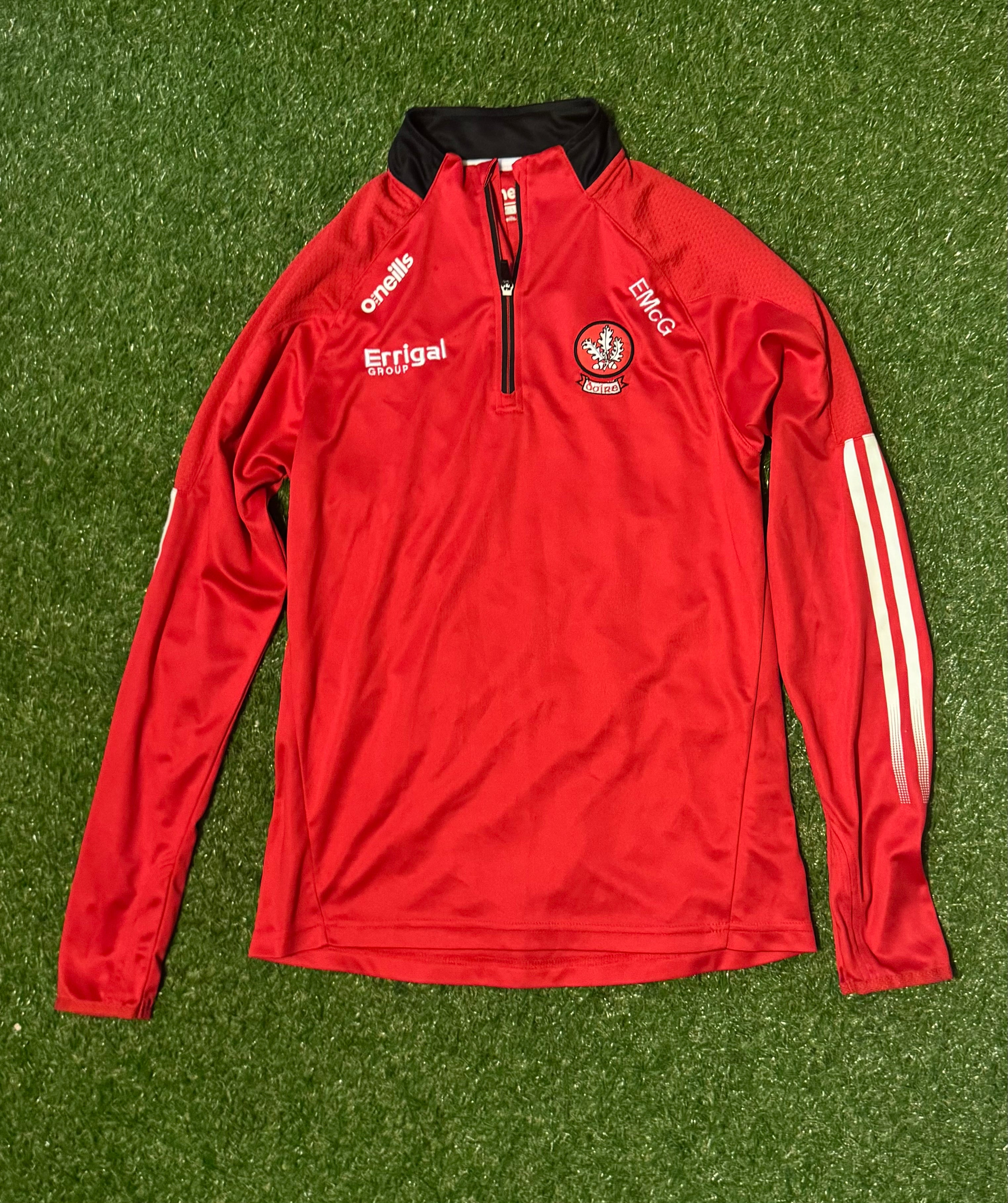 Player Issue Derry GAA Half Zip - Size Small