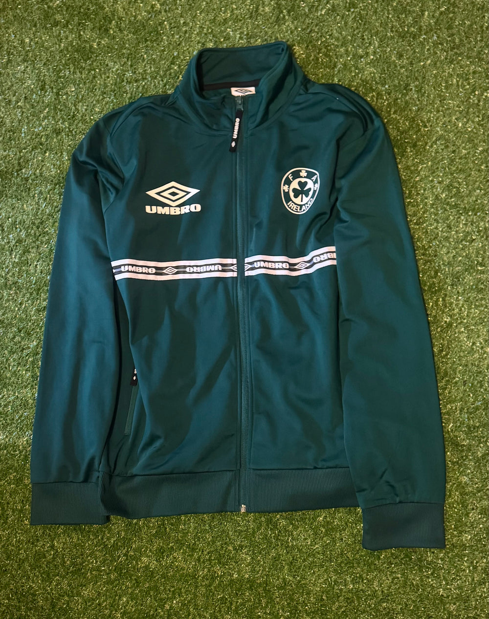 Ireland Football Jacket - Size 2XL - Umbro Retro