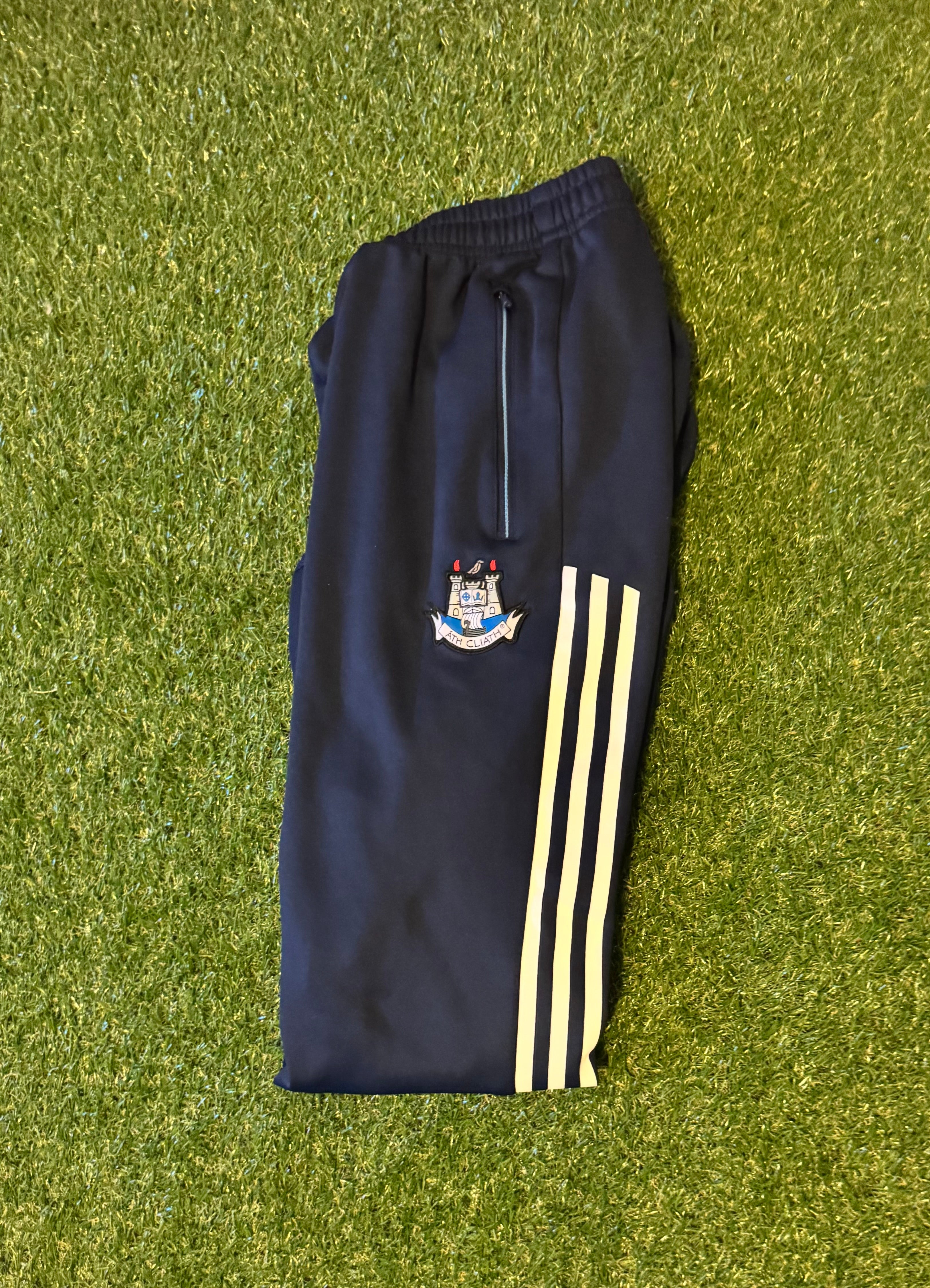 Size Large Dublin GAA Tracksuit - O’Neills