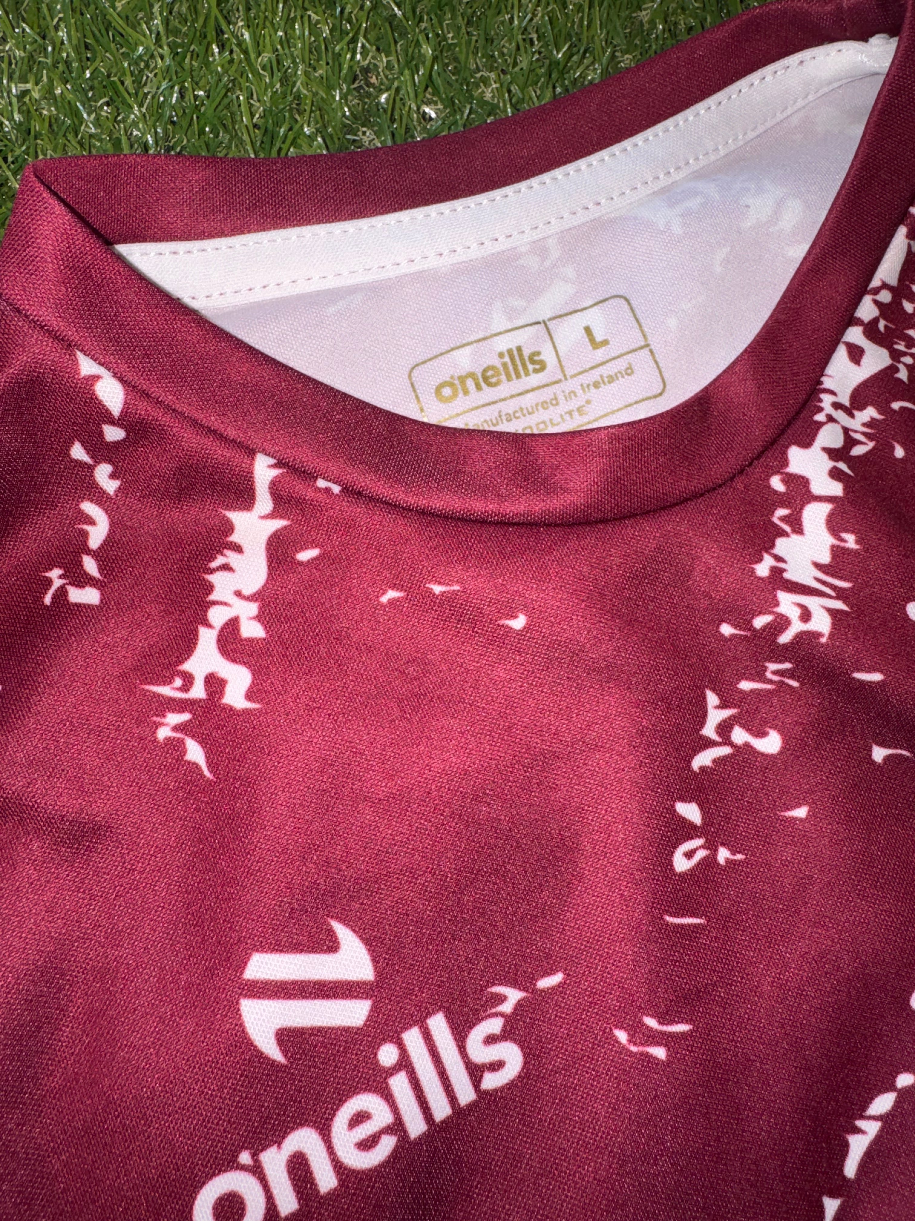 Bishopstown GAA - O’Neills - Size Large Long Sleeve Training Jersey